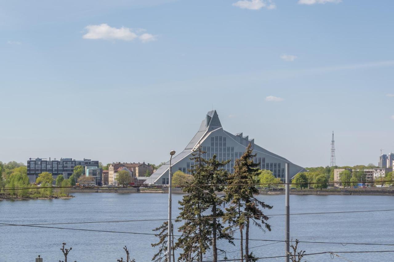 Cosy Studio With River View Riga Eksteriør bilde